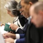 Após denúncias, França intensifica fiscalização em óculos inteligentes